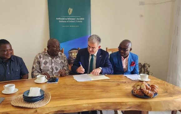 Ireland and CDG Sign €1.5 Million Agreement